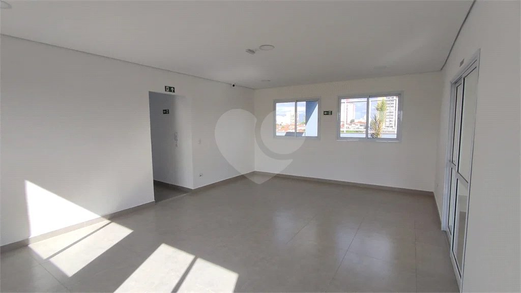 Vende-se apartamento no Edifício Residencial Flor do Ipê