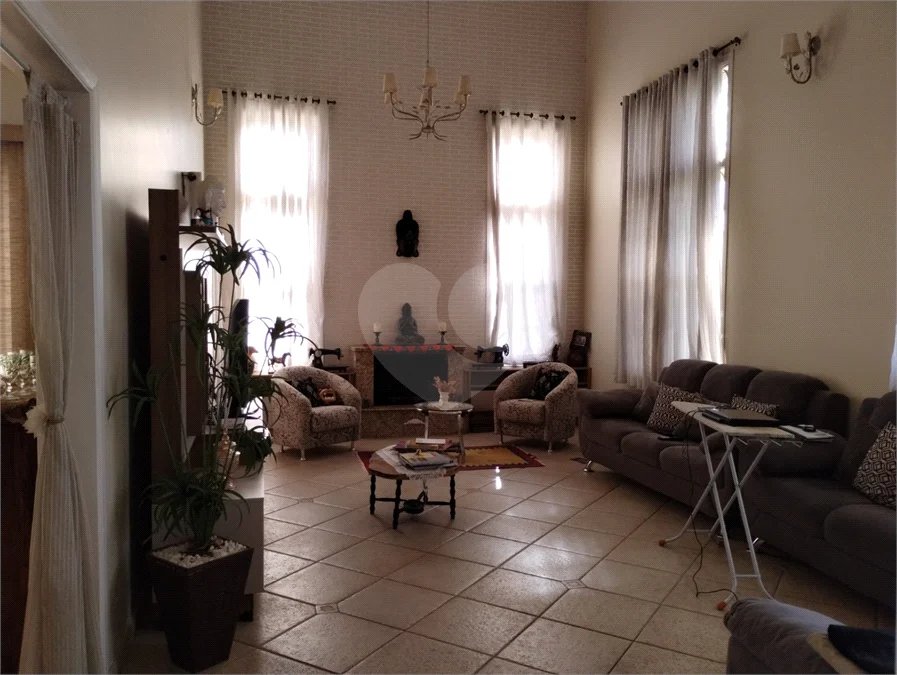 Casa à venda ou para alugar com 5 quartos, sendo 2 suítes, em Residencial Solar Bandeirantes, Itupeva, SP