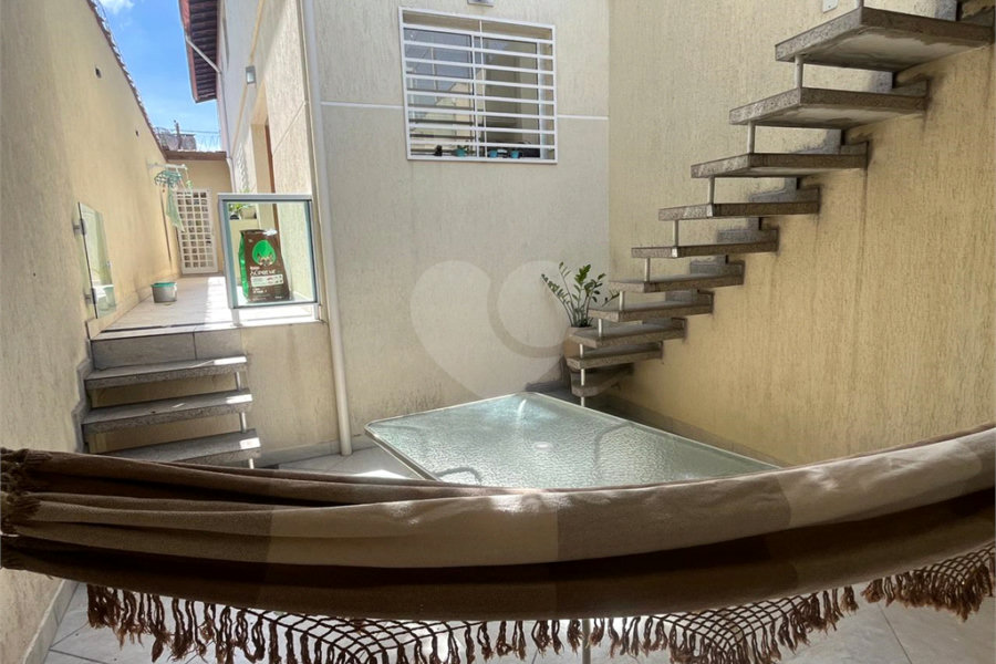 Sobrado à venda com 3 quartos, sendo 1 suíte, em Jaçanã, São Paulo, SP