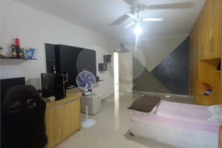 Sobrado à venda com 5 quartos, sendo 1 suíte,  em Jardim Franca, São Paulo, SP