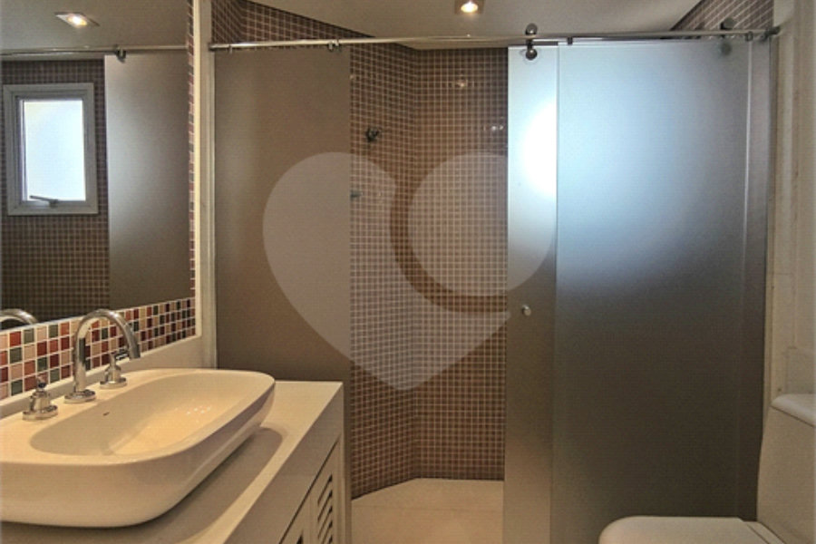 Apartamento à venda com 4 quartos, sendo 3 suítes, em Santana, São Paulo, SP