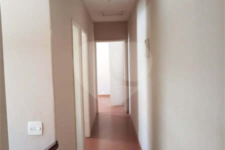 Sobrado à venda com 3 quartos, sendo 1 suíte, em Cidade Vargas, São Paulo, SP