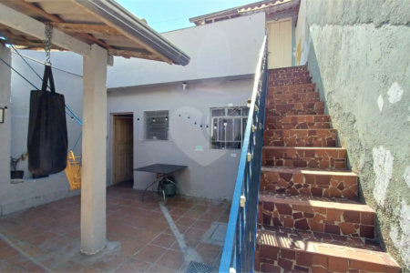 Casa à venda com 3 quartos, sendo 2 suítes,  em Vila Boaçava, São Paulo, SP