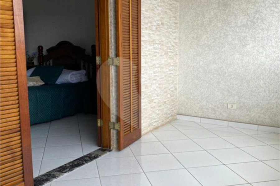 Casa à venda com 3 quartos, sendo 2 suítes, em Jardim Brasil, Guarulhos, SP