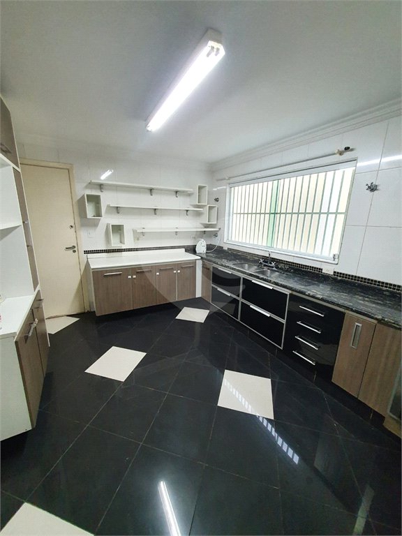 Sobrado à venda com 4 quartos, sendo 2 suítes,  em Santana, São Paulo, SP