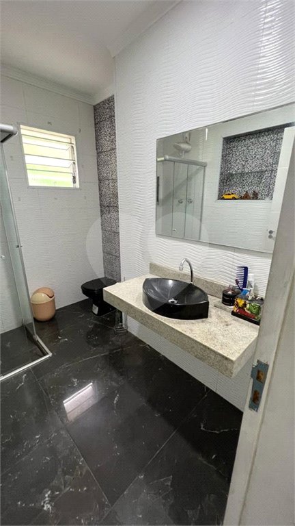 Sobrado à venda com 4 quartos, sendo 1 suíte, em Tremembé, São Paulo, SP