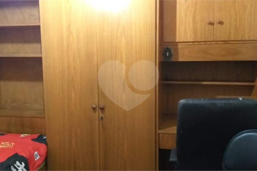 Sobrado à venda com 3 quartos em Vila Irmãos Arnoni, São Paulo, SP