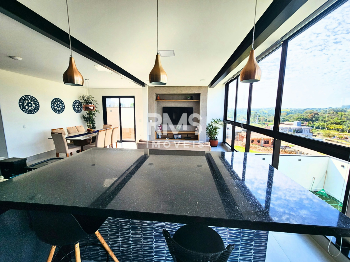 Casa à venda ou para alugar com 4 quartos, sendo 3 suítes,  em Pinheirinho Ii, Itu, SP