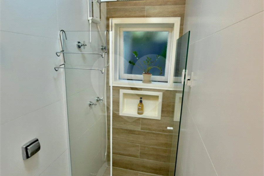 Sobrado à venda com 5 quartos, sendo 4 suítes, em Água Fria, São Paulo, SP