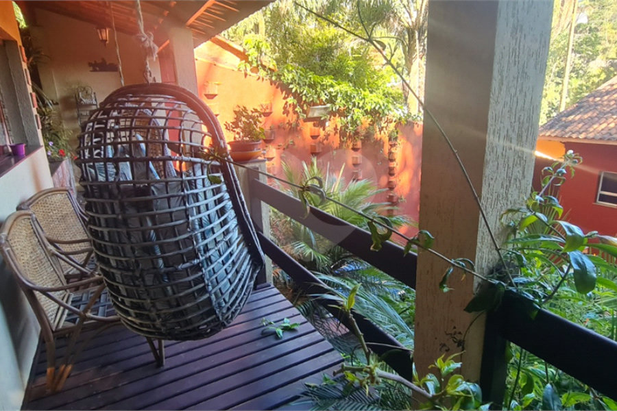 Casa à venda com 3 suítes no condomínio Parque Imperial da Cantareira, Mairiporã - SP