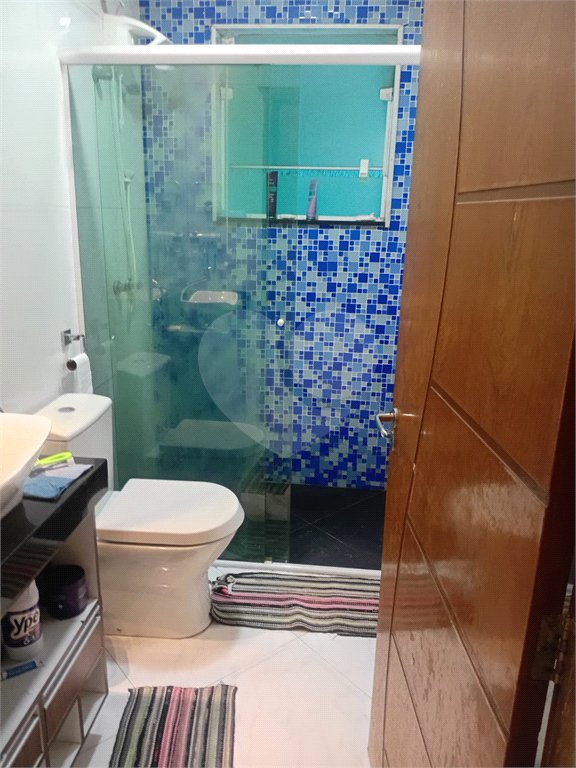 Sobrado à venda com 4 quartos, sendo 1 suíte,  em Parque Santa Laura, Ferraz de Vasconcelos, SP