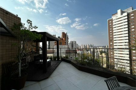 Cobertura à venda com 4 suítes em Vila Andrade, São Paulo, SP