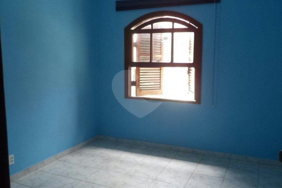 Sobrado à venda com 3 quartos, sendo 1 suíte, em Parada Inglesa, São Paulo, SP
