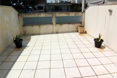 Sobrado à venda com 3 quartos, sendo 1 suíte, em Vila Paulista, São Paulo, SP