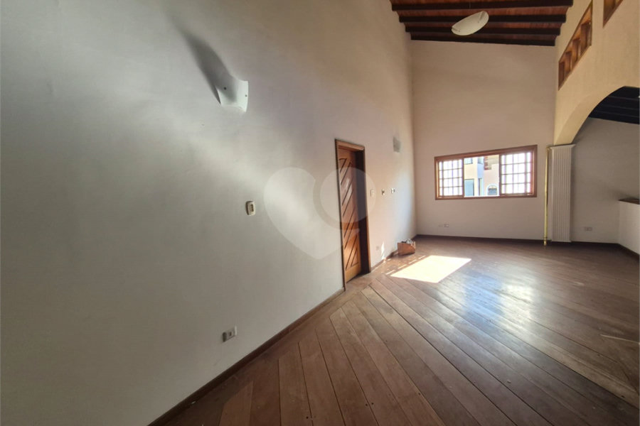 Casa à venda com 4 suítes no condomínio Alpes da Cantareira, Mairiporã - SP