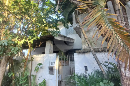 Sobrado à venda com 3 suítes em Chácara Japonesa, São Paulo, SP