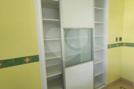 Casa à venda com 3 suítes no condomínio Residencial Suzano, Suzano - SP