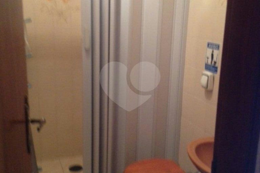 Casa à venda com 4 quartos, sendo 3 suítes, em Vila Paiva, São Paulo, SP
