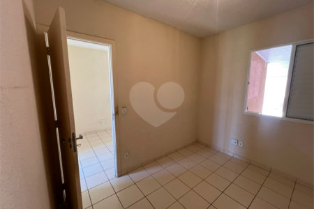 Casa à venda com 2 quartos em Vila Progresso, Itapetininga, SP