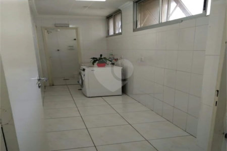 Apartamento à venda com 3 quartos, sendo 1 suíte, em Pinheiros, São Paulo, SP