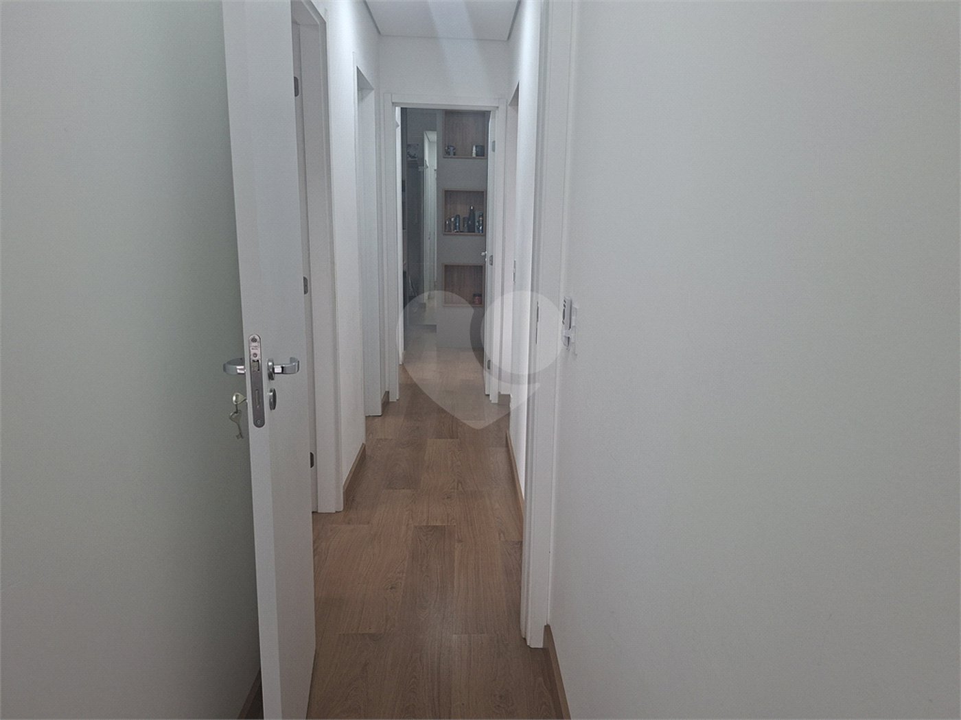 Apartamento à venda com 3 quartos, sendo 1 suíte,  no Centro, Itapetininga, SP