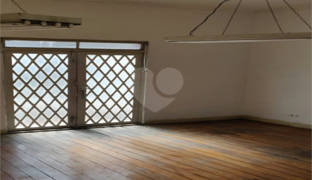 Casa à venda com 3 quartos em Água Branca, São Paulo, SP