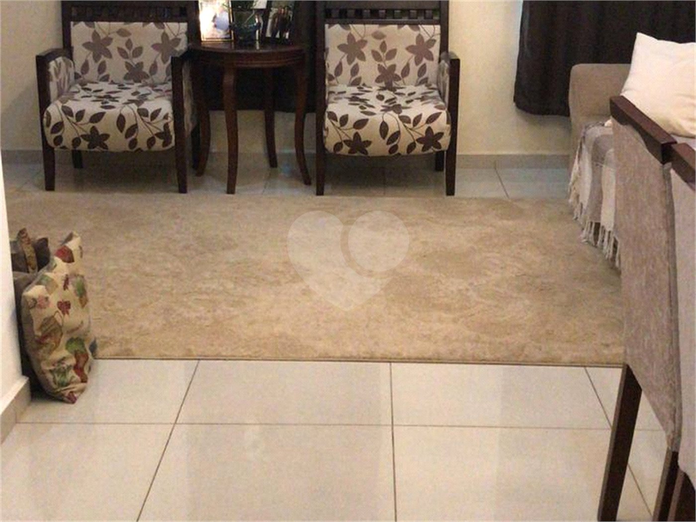 Casa à venda com 3 quartos, sendo 1 suíte,  no condomínio Horto Florestal II, Sorocaba - SP