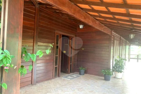 Chácara à venda com 4 quartos, sendo 1 suíte, em Ville Saint James I, Campo Limpo Paulista, SP
