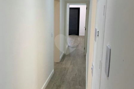 Casa à venda com 3 suítes no condomínio Village Ipanema I, Araçoiaba da Serra - SP