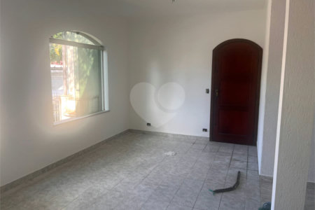 Sobrado à venda ou para alugar com 3 quartos, sendo 1 suíte, em Jardim Leonor Mendes de Barros, São Paulo, SP