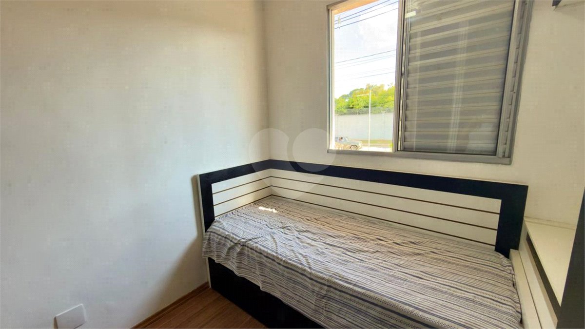 Casa à venda com 3 quartos, sendo 1 suíte, no condomínio Residencial Village Salermo, Sorocaba - SP