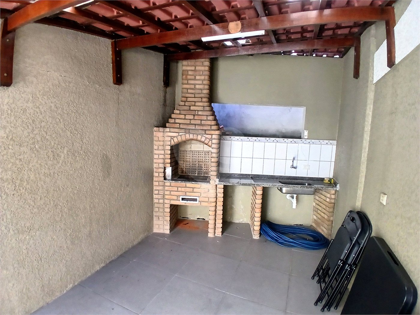 Casa à venda com 3 quartos, sendo 1 suíte,  no condomínio Res Saint Honoré, São Paulo - SP