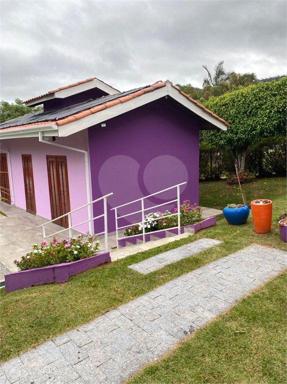 Casa à venda com 7 suítes no condomínio Capela do Barreiro, Itatiba - SP