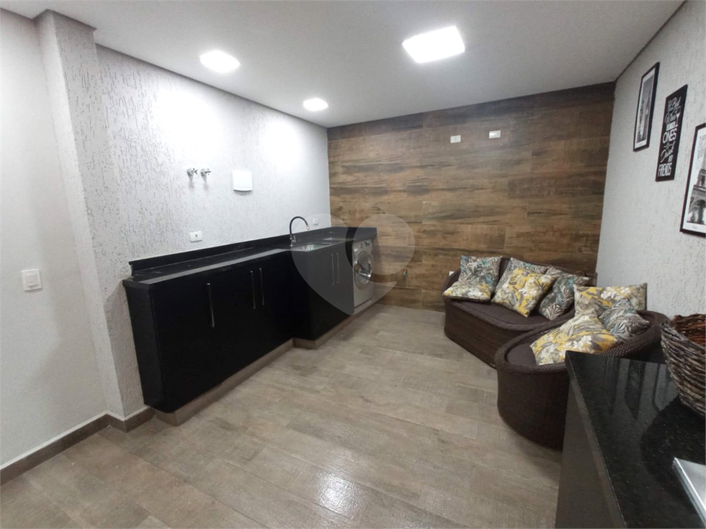 Casa à venda com 3 quartos, sendo 1 suíte, no condomínio Cond Res Paineiras, São Paulo - SP