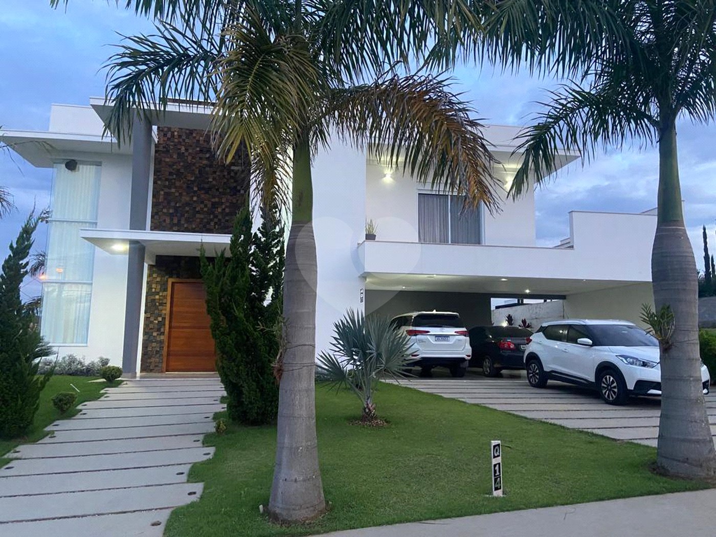 Casa à venda com 5 suítes no condomínio Residencial Fazenda Alta Vista, Salto de Pirapora - SP