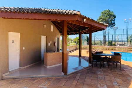 Casa à venda com 4 suítes no condomínio Osato, Atibaia - SP