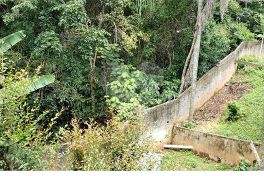 Chácara à venda com 3 suítes em Rio Acima, Mairiporã, SP