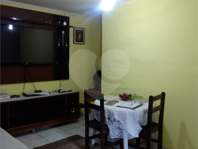 Casa à venda com 2 quartos, sendo 1 suíte,  em Vila Maria Alta, São Paulo, SP
