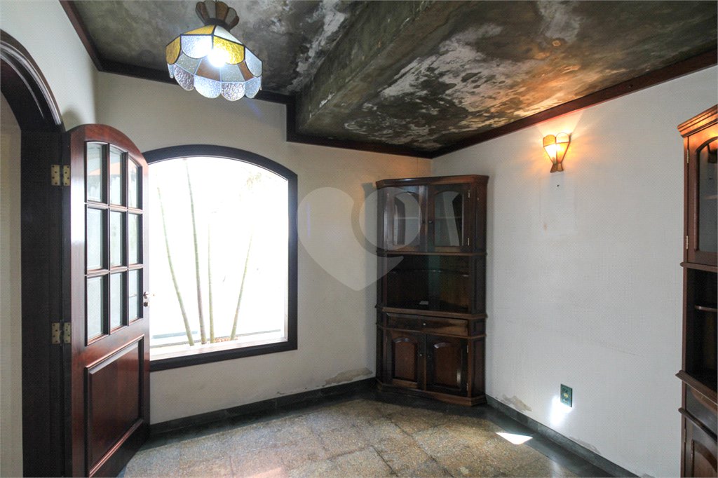 Casa à venda com 5 quartos, sendo 3 suítes, em Jardim São Bento, São Paulo, SP