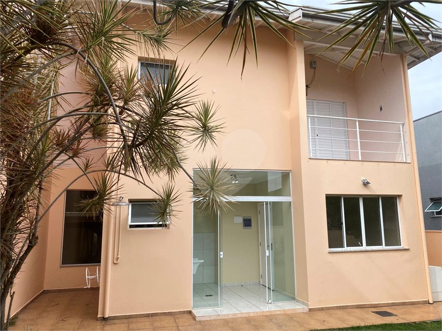 Casa para alugar com 3 quartos, sendo 1 suíte, no condomínio Reserva da Mata, Vinhedo - SP