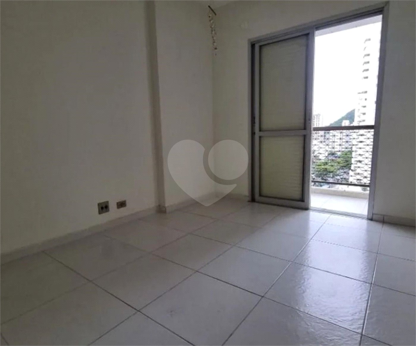 Apartamento à venda com 3 quartos em Pitangueiras, Guarujá, SP