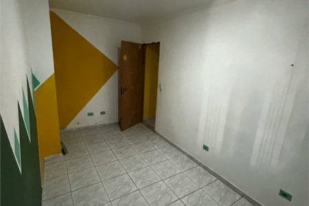 Sobrado à venda com 4 quartos, sendo 2 suítes, em Parque Sonia, São Paulo, SP