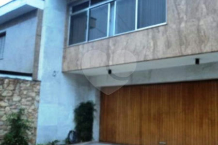 - sobrado na melhor rua do parque da mooca