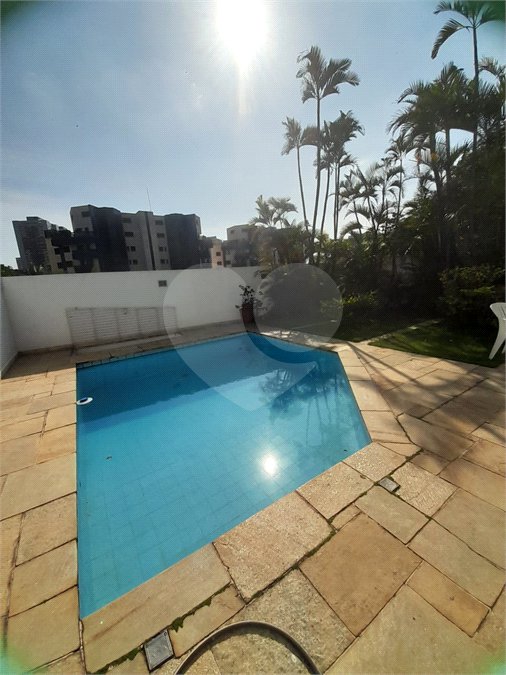Casa para alugar com 3 quartos, sendo 1 suíte,  em Vila Sônia, São Paulo, SP