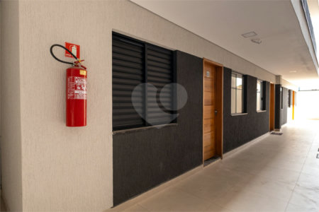 Casa à venda com 2 quartos no condomínio Residencial Laura, São Paulo - SP