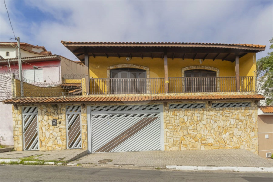 Sobrado à venda com 3 quartos, sendo 1 suíte, em Tremembé, São Paulo, SP