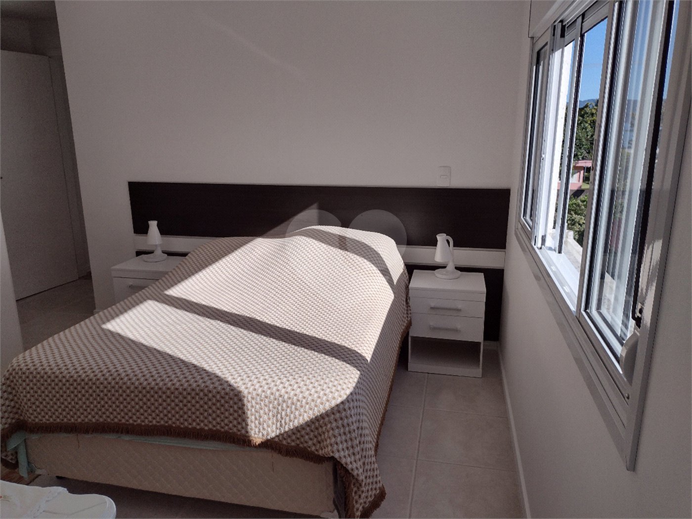 Apartamento à venda com 3 quartos, sendo 1 suíte, em Jurerê, Florianópolis, SC
