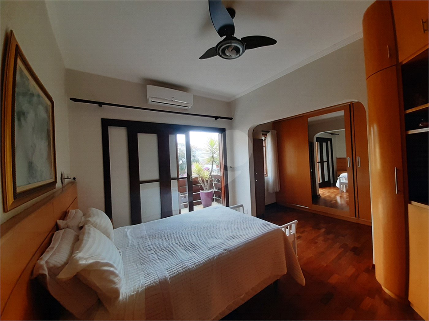 Casa à venda com 4 quartos, sendo 2 suítes,  em Jardim Floresta, São Paulo, SP