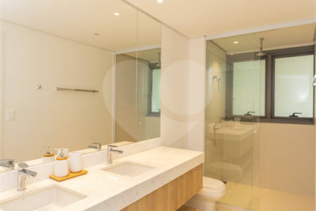 Apartamento à venda com 3 quartos, sendo 2 suítes, em Cerqueira César, São Paulo, SP