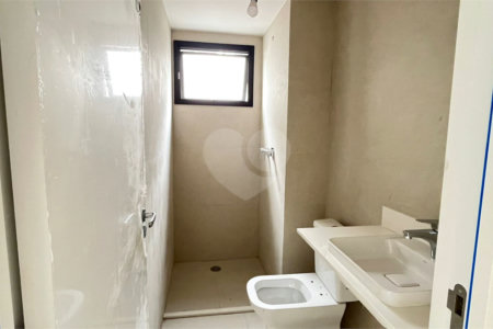 Apartamento à venda com 3 quartos, sendo 1 suíte, em Mirandópolis, São Paulo, SP